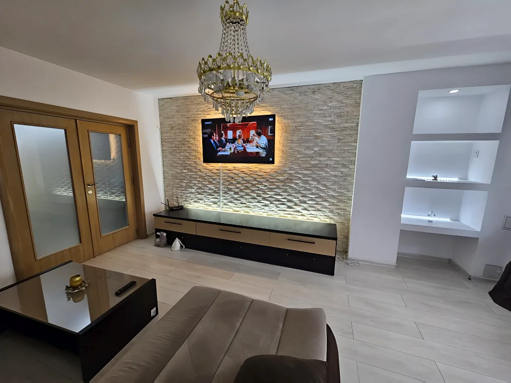 inchiriere apartament Sector 3 Bucuresti living mobilat cu tv